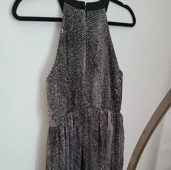 Dress - Picture 10 of 12